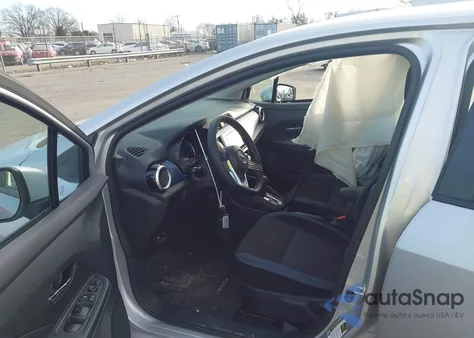 2025 Nissan Versa 1.6 Sv z USA, uszkodzony, nr VIN 3N1CN8EVXSL865522